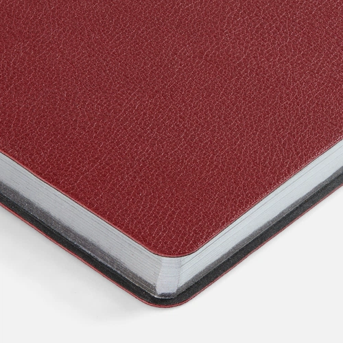 Ежедневник Petrus, недатированный, красный Ежедневник Petrus, недатированный, красный