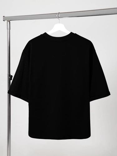 Футболка оверсайз унисекс Kosmos 2.0, черная Футболка оверсайз унисекс Kosmos 2.0, черная