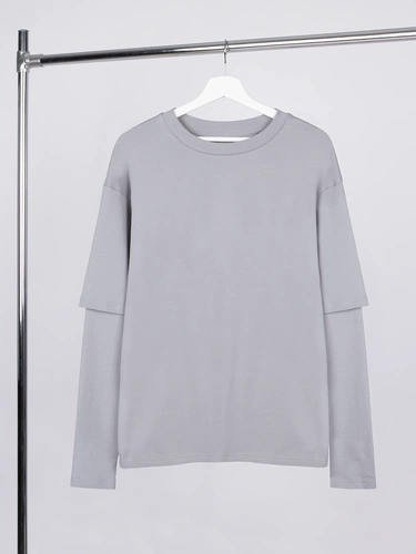 Футболка оверсайз с двойным рукавом Kosmos, светло-серая Футболка оверсайз с двойным рукавом Kosmos, светло-серая