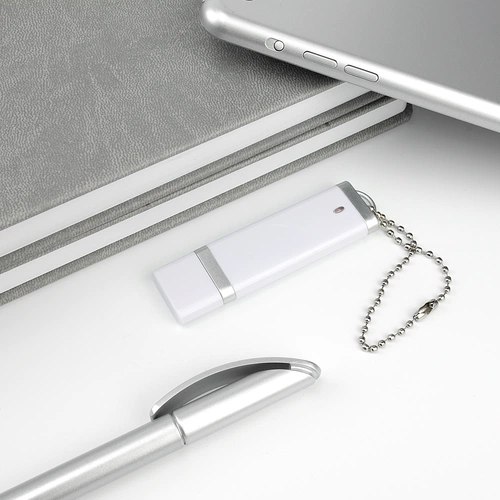 Флешка Profit, 8 Гб, белая Флешка Profit, 8 Гб, белая