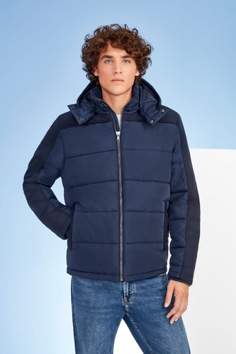 Куртка мужская Reggie, черная Куртка мужская Reggie, черная