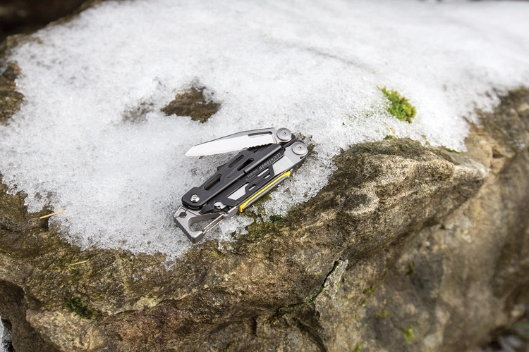 Мультитул Signal, стальной-черный Мультитул Signal, стальной-черный