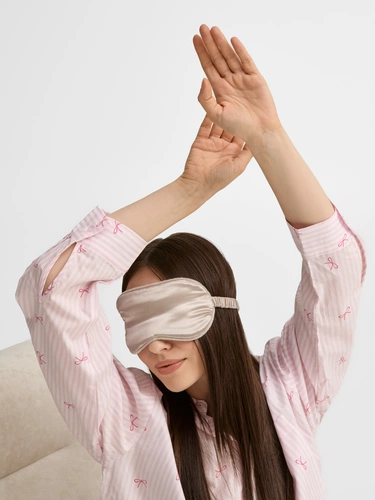 Двухстороняя маска для сна Veluto, серая Двухстороняя маска для сна Veluto, серая