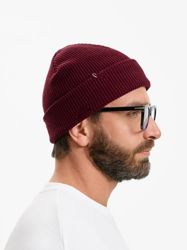 Шапка Ribelle, темно-красная (винная) Шапка Ribelle, темно-красная (винная)