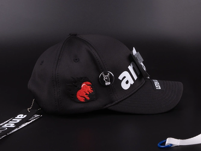 Бейсболка Harris, черная с нанесением и кастомизацией Бейсболка Harris, черная с нанесением и кастомизацией