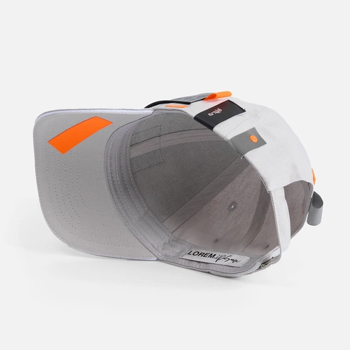 Бейсболка Spiker, серая с белым с кастомизацией Бейсболка Spiker, серая с белым с кастомизацией