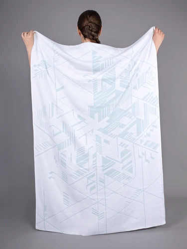 Плед Winterflake, бело-голубой с люрексом Плед Winterflake, бело-голубой с люрексом