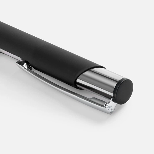 Ручка шариковая Keskus Soft Touch, черная Ручка шариковая Keskus Soft Touch, черная