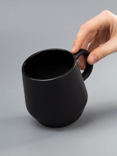 Кружка Tubbi, черная Кружка Tubbi, черная