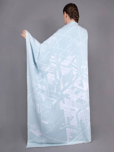 Плед Winterflake, бело-голубой с люрексом Плед Winterflake, бело-голубой с люрексом