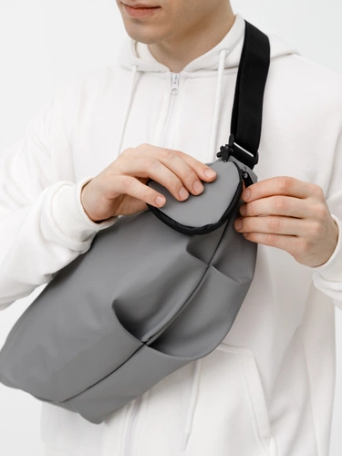 Сумка через плечо Altro, серая Сумка через плечо Altro, серая