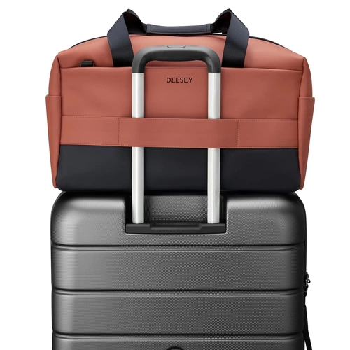 Сумка дорожная Turenne S, красно-коричневая Сумка дорожная Turenne S, красно-коричневая