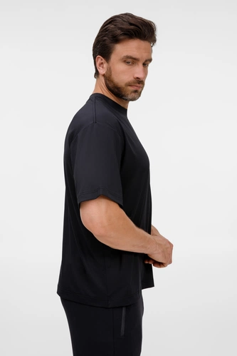 Футболка из бифлекса Morfiss, черная Футболка из бифлекса Morfiss, черная