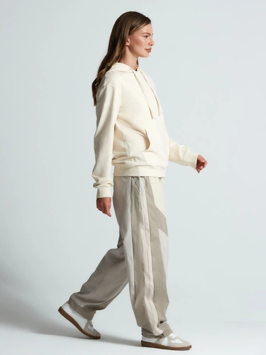 Худи Kirenga 2.0, молочно-белое Худи Kirenga 2.0, молочно-белое