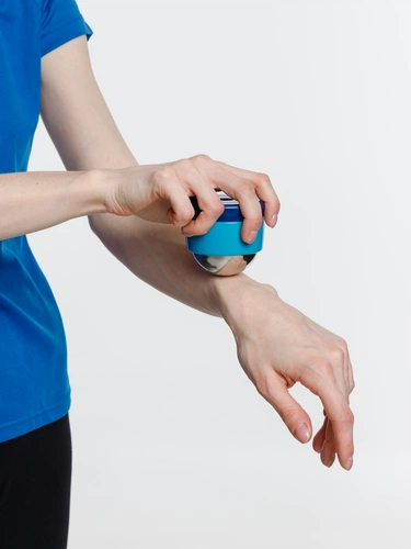 Шариковый ролик-массажер Blobus, синий с голубым Шариковый ролик-массажер Blobus, синий с голубым