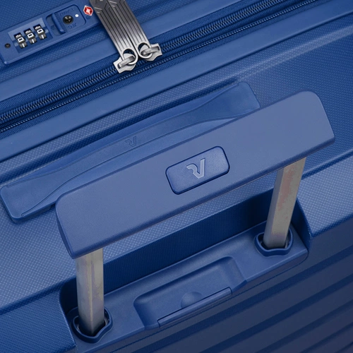 Чемодан Butterfly M, синий Чемодан Butterfly M, синий