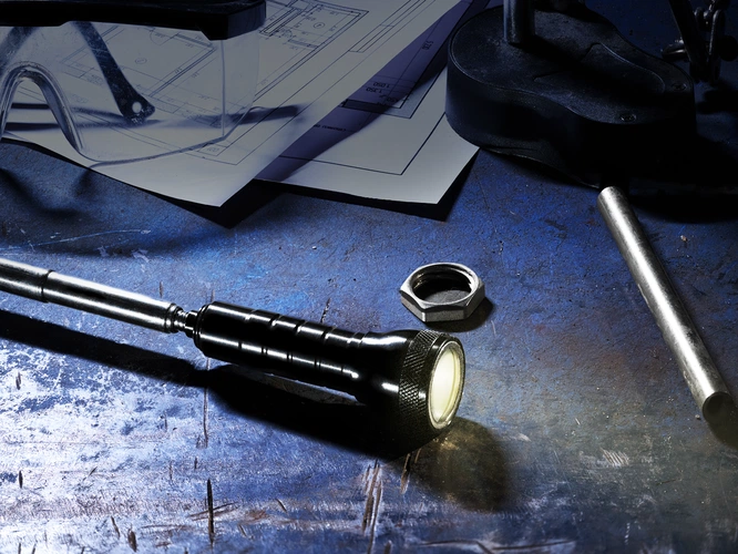 Телескопический фонарь с магнитом Flexion, ver.2, черный Телескопический фонарь с магнитом Flexion, ver.2, черный