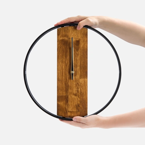 Часы Woodix, черные с коричневым Часы Woodix, черные с коричневым