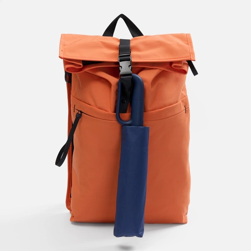 Зонт обратного сложения inLoop с ручкой-карабином, темно-синий Зонт обратного сложения inLoop с ручкой-карабином, темно-синий