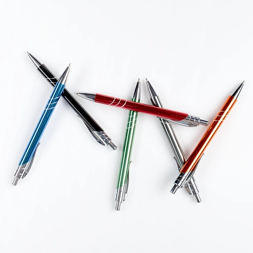 Ручка шариковая Undertone Metallic, черная Ручка шариковая Undertone Metallic, черная