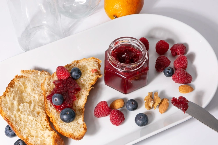 Винный конфитюр Groggy, малиновый ликер Винный конфитюр Groggy, малиновый ликер