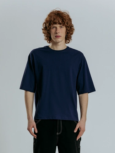 Футболка оверсайз унисекс Base Space, темно-синяя Футболка оверсайз унисекс Base Space, темно-синяя