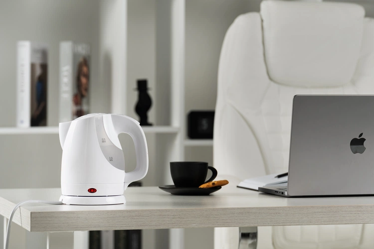 Электрический чайник TwinCups, белый Электрический чайник TwinCups, белый