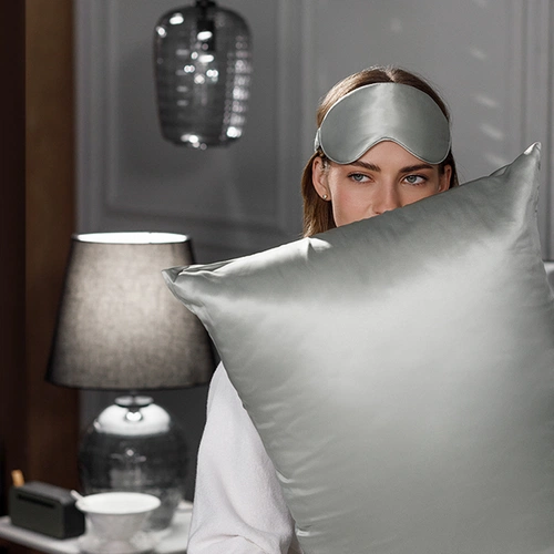 Маска для сна Essential, светло-серая Маска для сна Essential, светло-серая