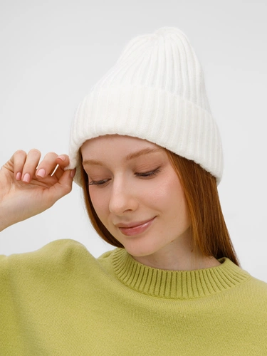 Шапка Laconi, молочно-белая Шапка Laconi, молочно-белая