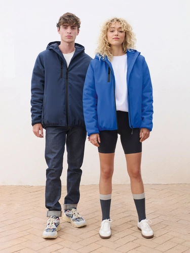 Куртка софтшелл с капюшоном женская Falcon Women, черная Куртка софтшелл с капюшоном женская Falcon Women, черная