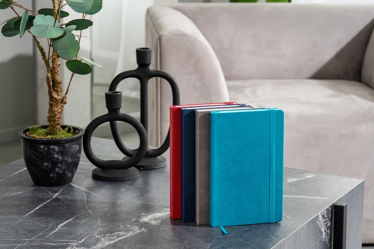 Ежедневник Nova, недатированный, серый Ежедневник Nova, недатированный, серый