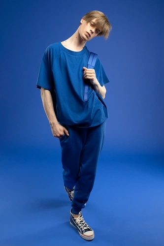 Футболка унисекс оверсайз T2, синяя Футболка унисекс оверсайз T2, синяя