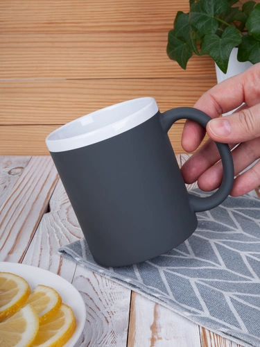 Кружка StopSpot с покрытием софт-тач, серая Кружка StopSpot с покрытием софт-тач, серая