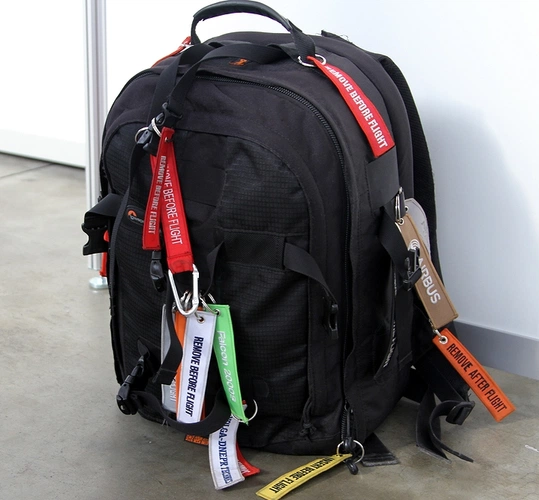 Брелки «Remove before flight» Брелки «Remove before flight»