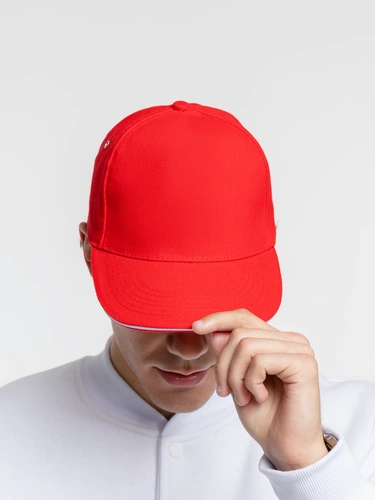 Бейсболка Classic, красная с белым кантом Бейсболка Classic, красная с белым кантом