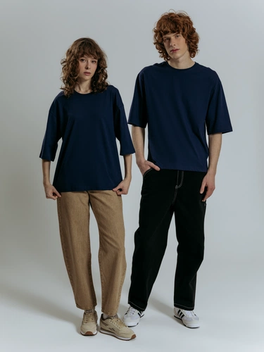 Футболка оверсайз унисекс Base Space, темно-синяя Футболка оверсайз унисекс Base Space, темно-синяя