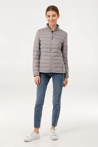 Куртка женская Wilson Women, серая Куртка женская Wilson Women, серая