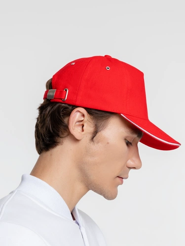 Бейсболка Classic, красная с белым кантом Бейсболка Classic, красная с белым кантом