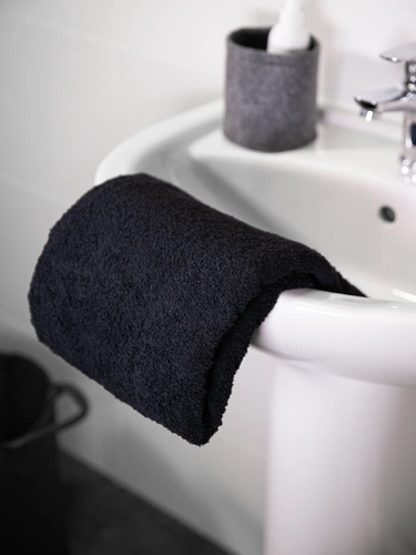 Полотенце Odelle, большое, черное Полотенце Odelle, большое, черное