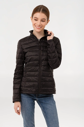 Куртка женская Wilson Women, черная Куртка женская Wilson Women, черная