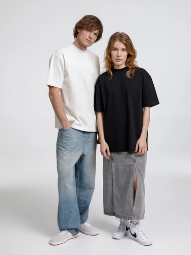 Футболка оверсайз унисекс Sideline, черная Футболка оверсайз унисекс Sideline, черная