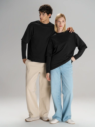 Футболка оверсайз с двойным рукавом Kosmos, черная Футболка оверсайз с двойным рукавом Kosmos, черная