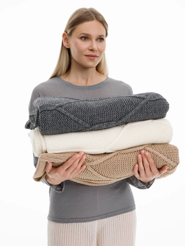 Плед Curve Verve, молочно-белый Плед Curve Verve, молочно-белый