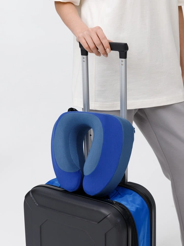 Чемодан Platta, черный с синим Чемодан Platta, черный с синим