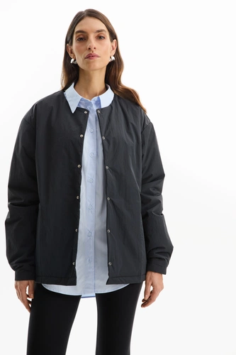 Куртка унисекс Veter, черная Куртка унисекс Veter, черная