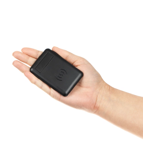 Органайзер с беспроводной зарядкой и набором адаптеров Octopod, черный Органайзер с беспроводной зарядкой и набором адаптеров Octopod, черный