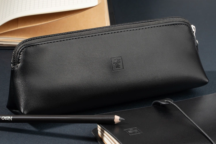 Пенал Manifold, черный Пенал Manifold, черный