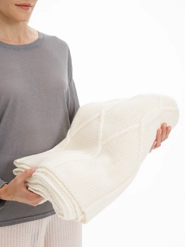 Плед Curve Verve, молочно-белый Плед Curve Verve, молочно-белый