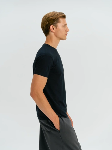 Футболка унисекс Regent 150, черная Футболка унисекс Regent 150, черная