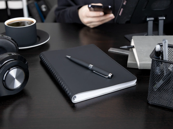 Ручка шариковая Broad Ring Soft Touch, черная Ручка шариковая Broad Ring Soft Touch, черная